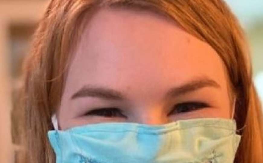 Studentica izrađuje maske za gluhe i nagluhe osobe i šalje besplatno