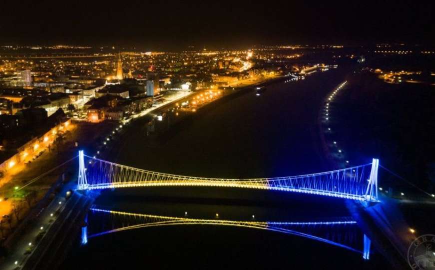 Grad Osijek obojio most u boje naše zemlje i poslao poruku podrške BiH!
