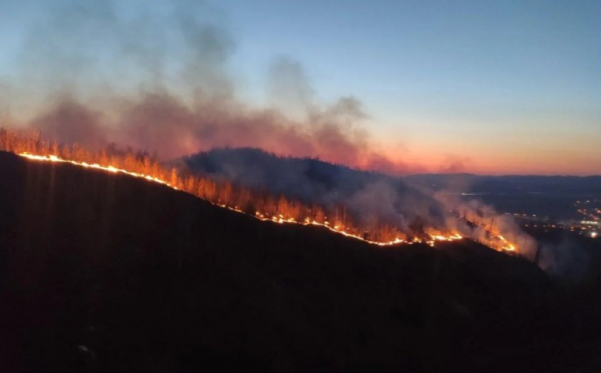 Lokaliziran veliki požar u Tuzli: Nije bilo povrijeđenih