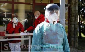 Zaražena žena ušetala u poštu, obavila šta treba pa rekla da ima koronu