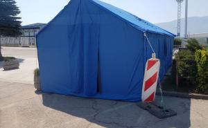Na Sarajevskom aerodromu postavljen šator za dezinfekciju putnika i prtljaga