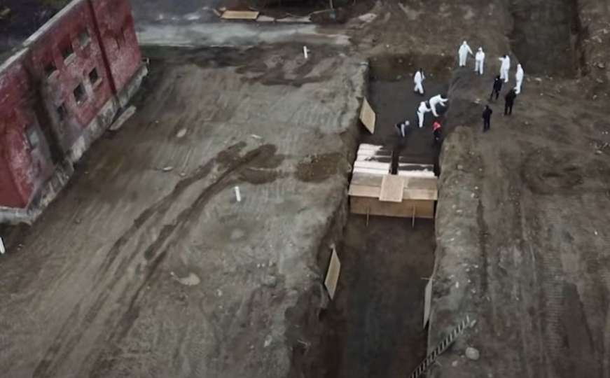 Potresni snimci iz SAD-a: Masovna grobnica iskopana u New Yorku