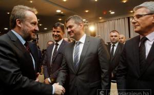 Izetbegović i Zvizdić pozvali Bevandu da bez odlaganja potpiše Pismo namjere MMF-u