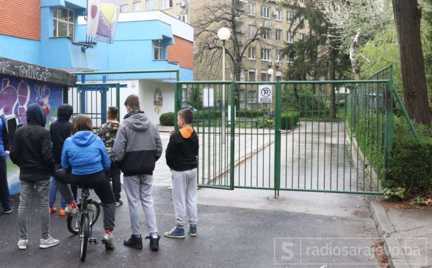 Više od polovine ispitanika u BiH ne želi da vjeronauka bude izbačena iz škola
