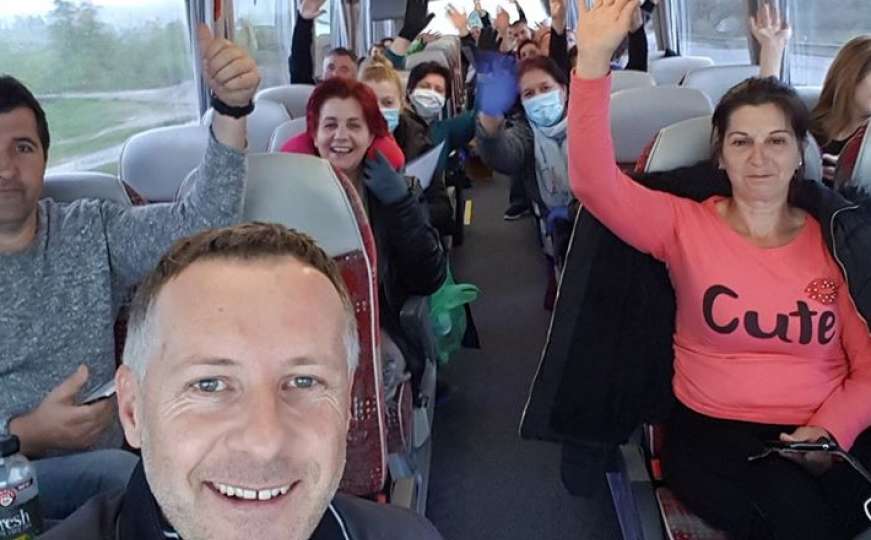 Na Izačić stigao autobus sa Bosancima iz Austrije 