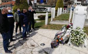 Manijaci obilježili Dan Armije RBiH: Položili vijenac u čast šehida i palih boraca