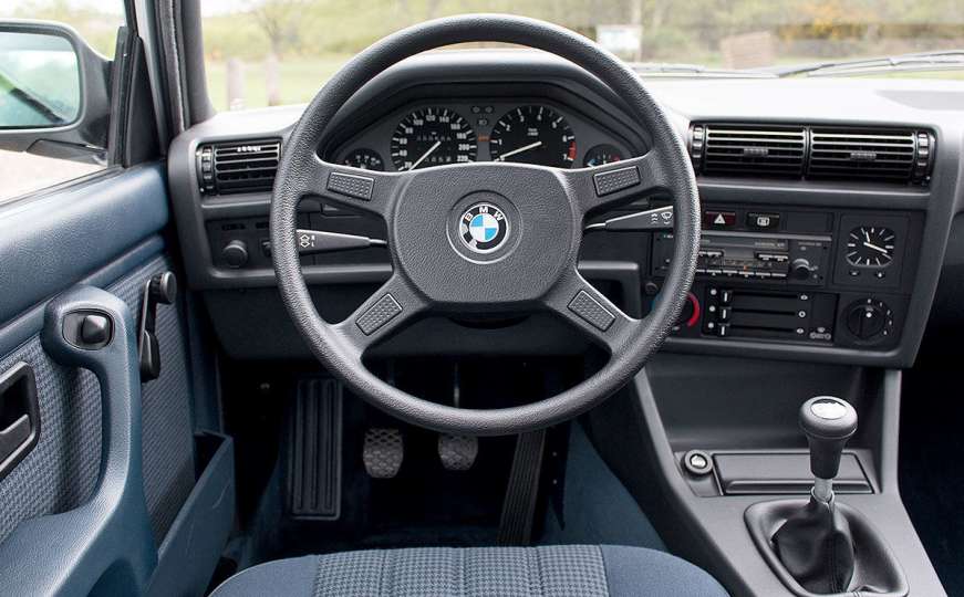 Kakav ljepotan: Prodaje se nov BMW 325iX E30, prešao 508 km za 34 godine