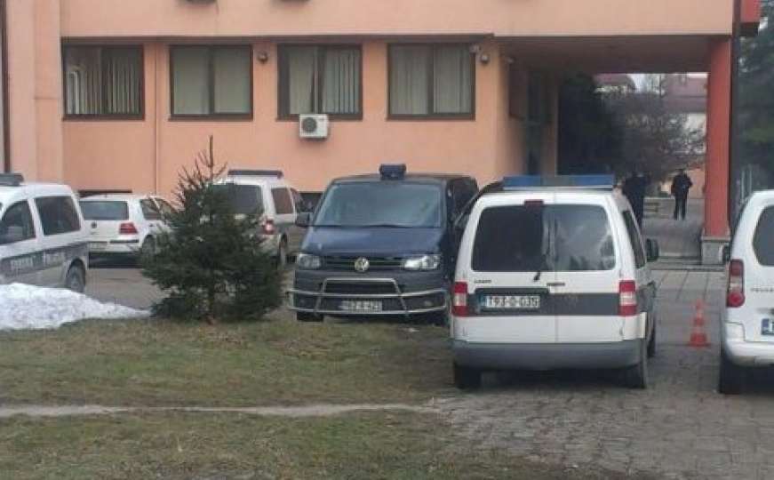 Nezapamćena tragedija u Novom Travniku: Dijete palo sa solitera i poginulo!