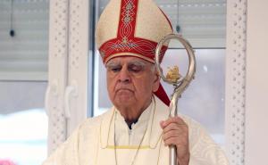 Oštre reakcije: Papa može da drži misu bez vjernika, ali ne i biskup Perić!?