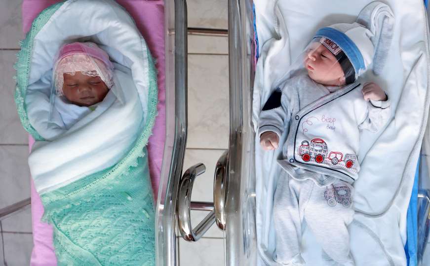Ankara: U bolnici koriste specijalne zaštitne vizire i za novorođenčad