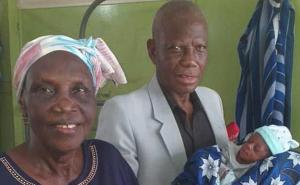 Pet decenija pokušavali dobiti dijete: U 69. godini rodila blizance 