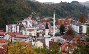 Mladić u Srebrenici prijetio da će se zapaliti, policija ga spriječila 
