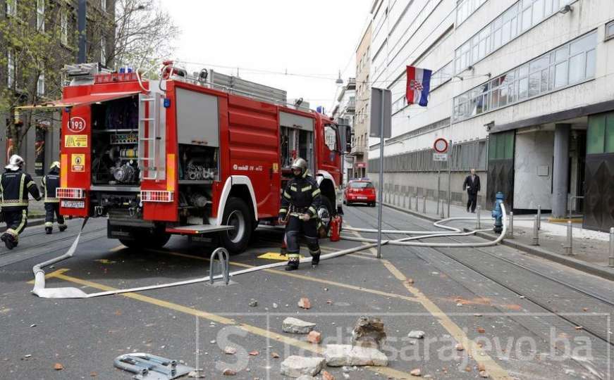 Zagrebački vatrogaci na krovu u vrijeme zemljotresa: Objavili fotografiju na Facebooku