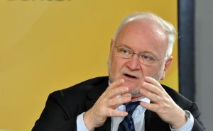 Korać: Vučić slavi Kinu, iako je pomoć platila Srbija, a avion čak EU!?