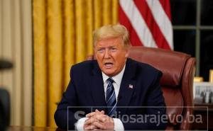 Trump tvrdi da je njegova izjava o dezificijensu bila sarkastična