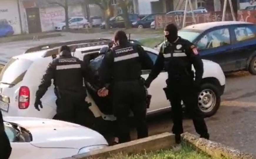 Državljani Srbije uhapšeni u BiH: Vrijeđali, psovali i fizički napali policajce