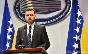 Magazinović: Da li je Srebrena malina registrovana za uvoz medicinske opreme