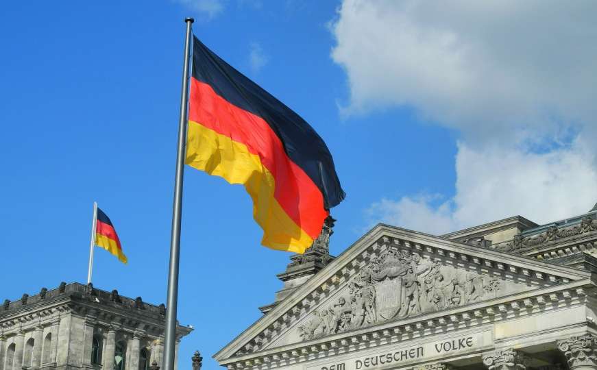 U Njemačkoj ograničenje kontakata ostaje do 10. maja 