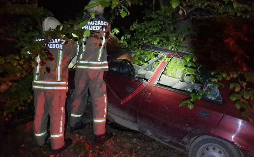Stravična nesreća kod Prijedora: Jedna osoba poginula