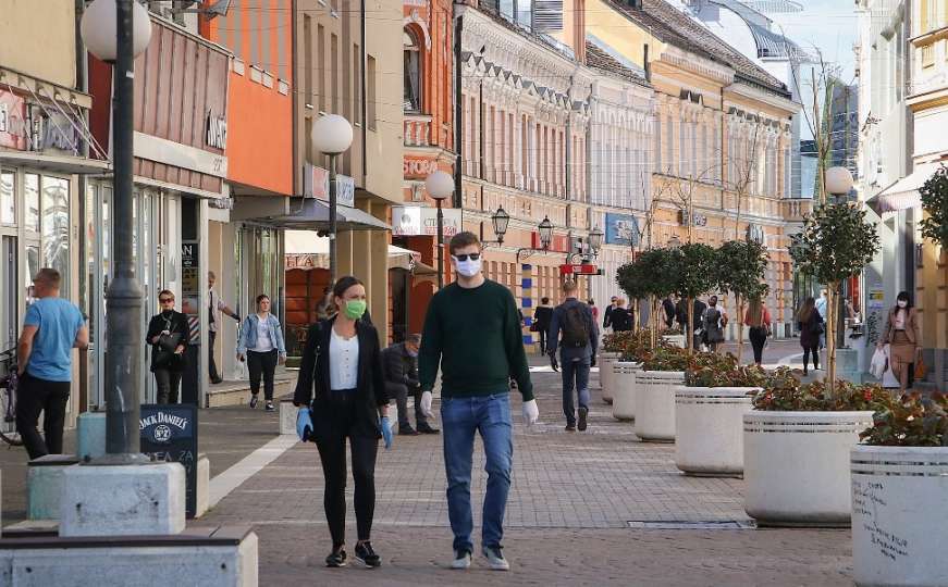 U BiH policijski sat prekršilo 120 osoba, 58 kažnjeno zbog nenošenja maski u RS