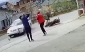 Nadzorna kamera snimila stravičan sudar automobila i motocikla