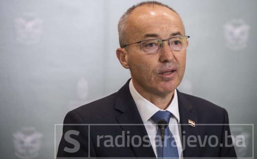 Hrvatski ministar odbrane podnio ostavku nakon pada vojnog aviona
