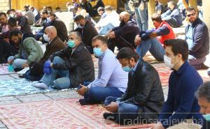 Begova džamija: Pogledajte kako je bilo na prvoj džumi uz mjere distance