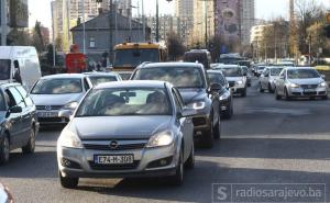 Stanje na putevima: Gdje će danas biti obustavljen saobraćaj u Sarajevu