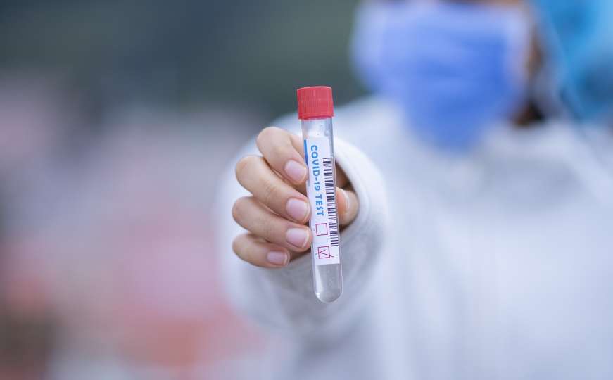 Njemački infektolog tvrdi: Lijek protiv koronavirusa vrlo brzo?
