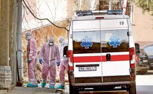 Stravičan prizor u zemunskom parku: Muškarac se isjekao po vratu i rukama