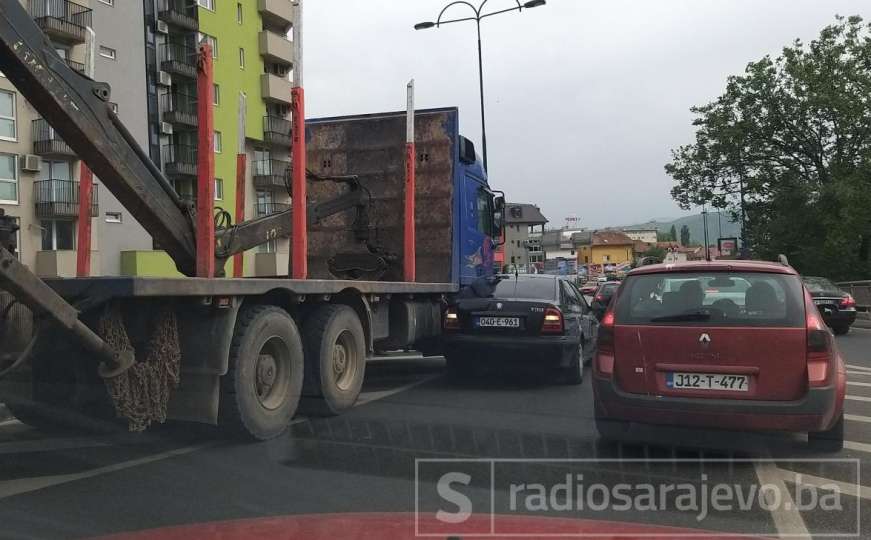 Sarajevo se vraća u "normalu": Popodnevna špica opet nervira vozače 