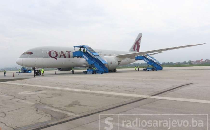 Sletio avion  s vrijednom i značajnom pomoći iz Katara