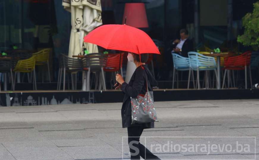 Kišni dan u Sarajevu: Pogledajte šta smo danas zabilježili na ulicama