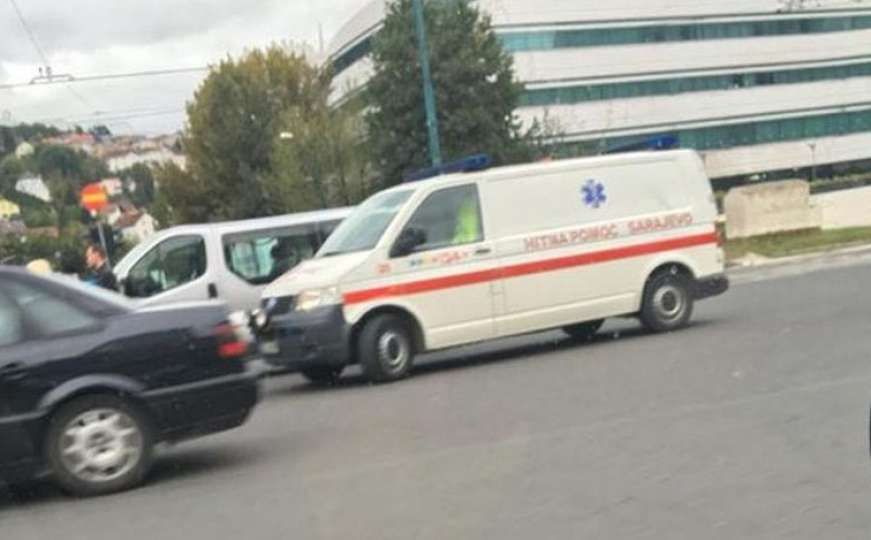 Saobraćajna nesreća u centru Sarajeva: Tri osobe povrijeđene