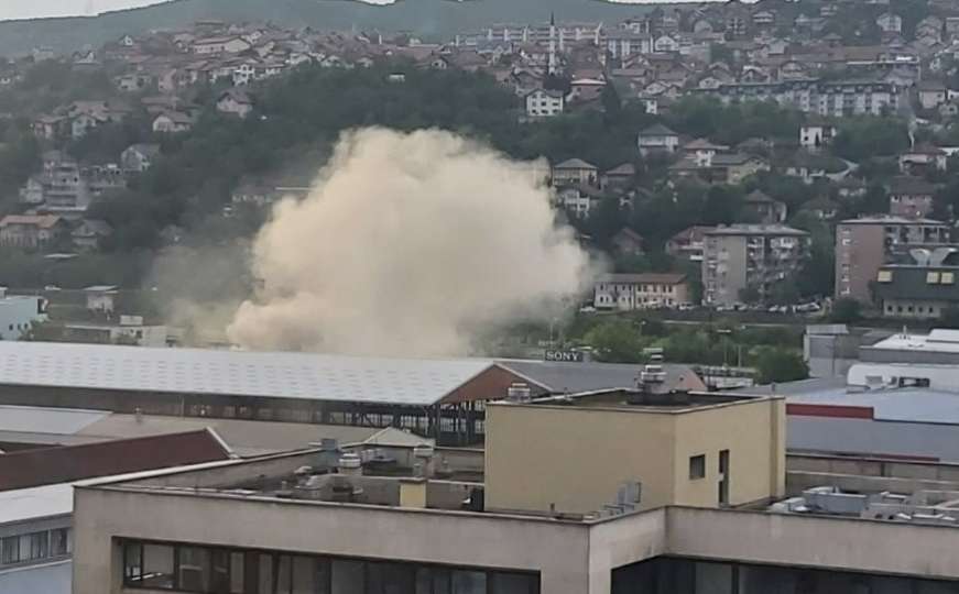 Sarajevo: Pogledajte snimak velikog požara i kako vatrogasci idu na mjesto događaja