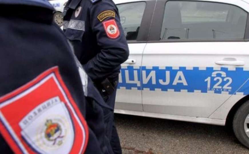 Jeziv prizor u BiH: Pronađemo tijelo muškarca, veliki broj policajaca na terenu
