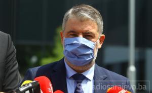 Šeranić upozorava građane BiH: Mogli bismo od korone dobiti "crveni karton"