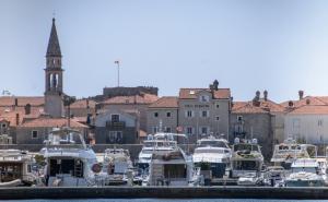 Dvije Bosanke džeparile turiste u Crnoj Gori, uhvaćene u Budvi