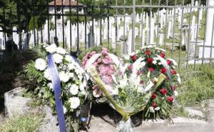 Tužno sjećanje: Agresorska granata ubila ih je na dženazi sugrađanki