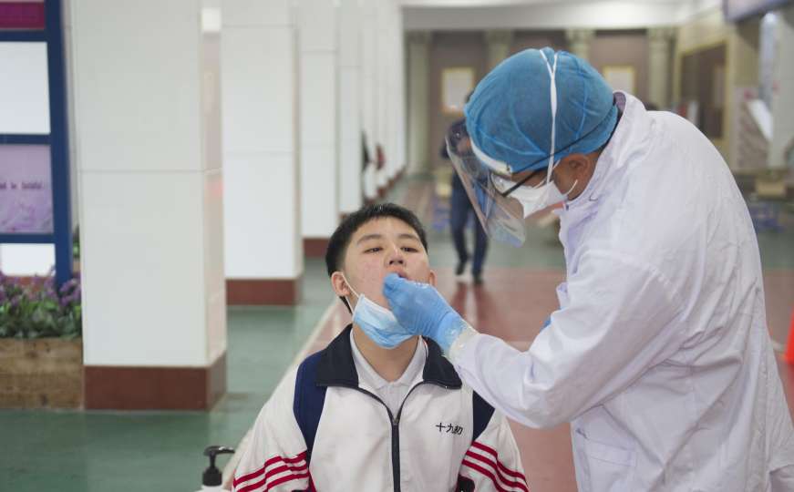 Odgođeno vraćanje djece u škole u Pekingu, uvedene mjere zabrane u 21 naselju
