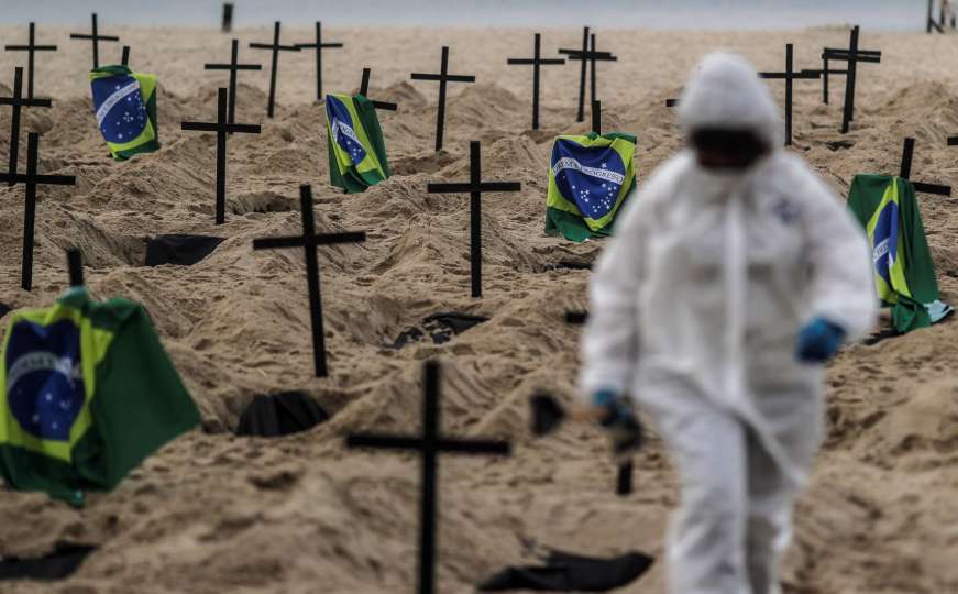 Na plaži Rio Copacana u Brazilu iskopano stotinu grobova