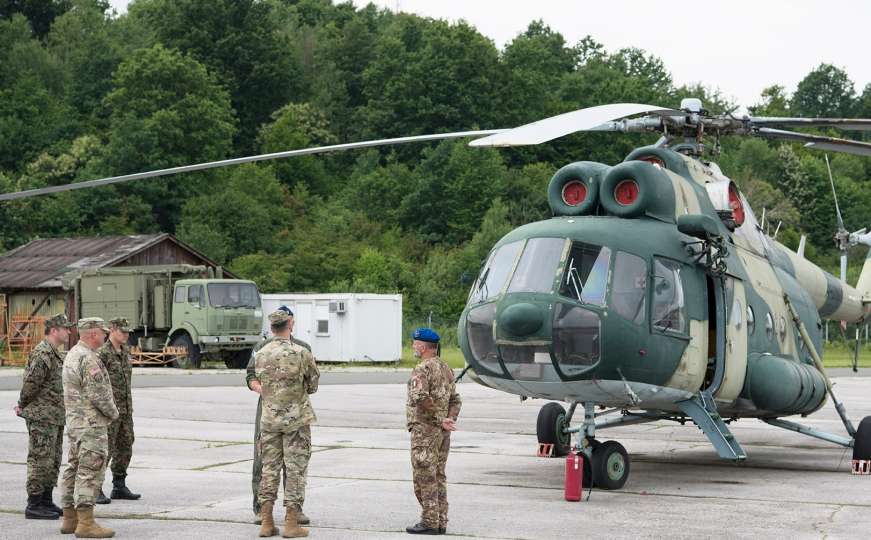 Komandant NATO Štaba u posjeti Oružanim snagama BiH u Banjoj Luci