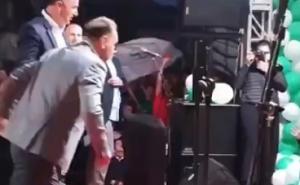 Skok Rasima Ljajića u novopazarsku publiku postao viralni hit 