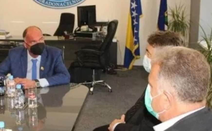 Drama u Živinicama: Jusić pozitivan na virus, Komšić i delegacija na testiranju