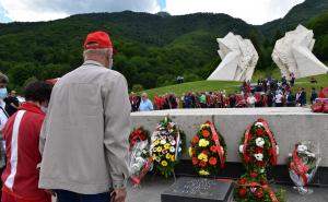 Korona nije spriječila antifašiste, na Tjentište došli i Dalmatinci 