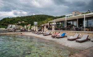 Pustoš na plažama: Koronavirus ispraznio crnogorsko primorje  