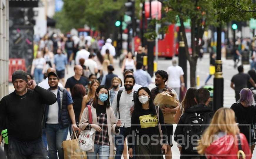 U Britaniji ponovo u zadnja 24 sata više od hiljadu zaraženih