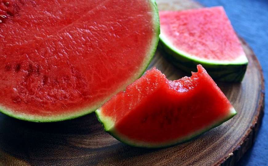 Vodena carica: Tri odlična razloga zašto trebamo češće jesti lubenice