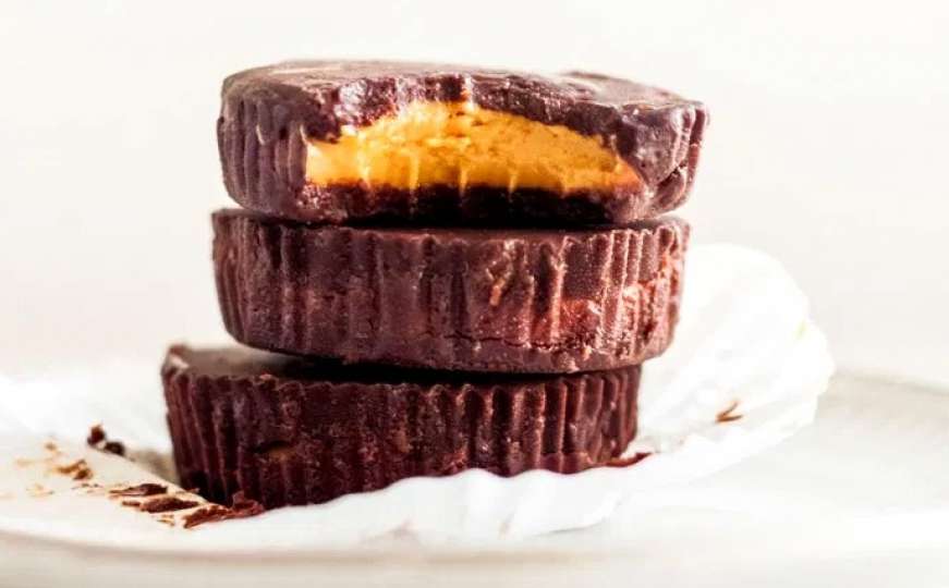 Bez pečenja: Prefini čokoladni kolači od samo 3 sastojka