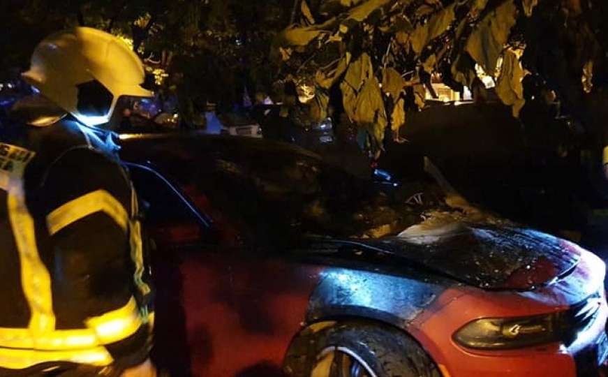 Nerazjašnjene okolnosti: Gorio automobil u Mostaru